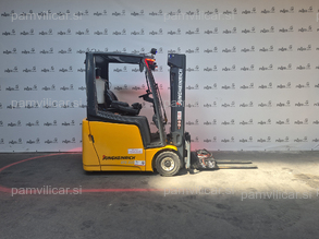 ELEKTRIČNI VILIČARJI Jungheinrich EFG 215 2022
