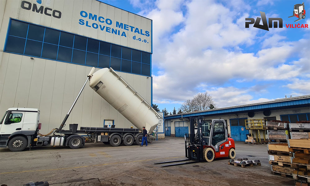 DOBAVA NOVEGA PLINSKEGA VILIČARJA HELI Z NOSILNOSTJO 3500 KG